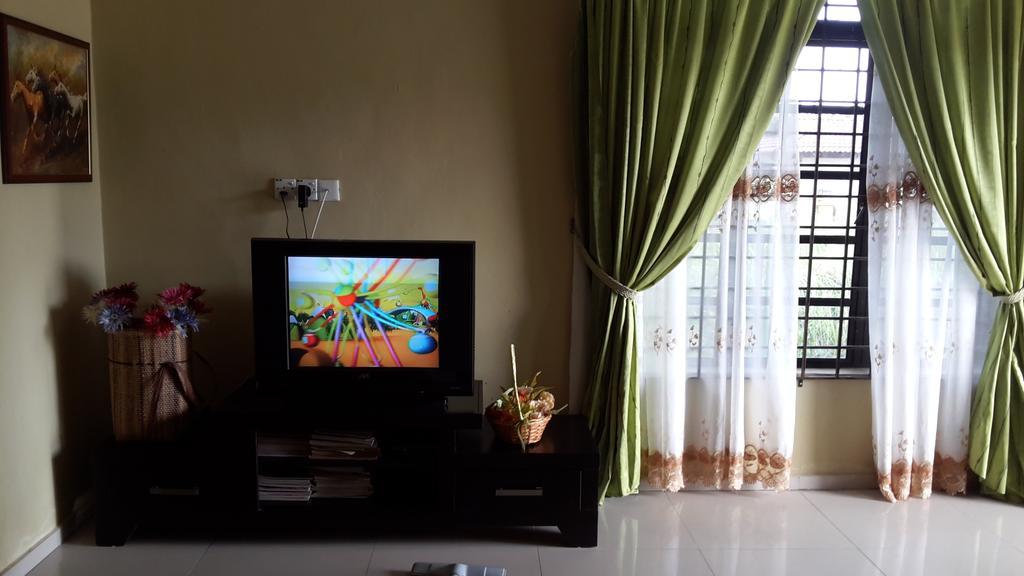 Roemahkoe Holidayhome Malacca Exterior photo